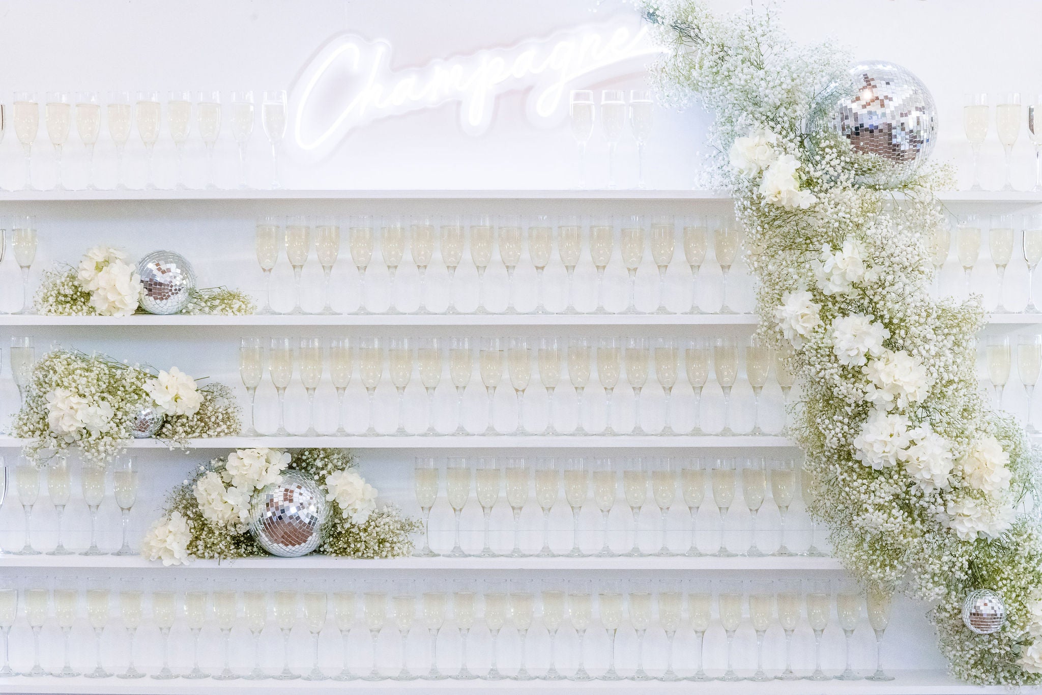 8x8 Champagne Wall in White
